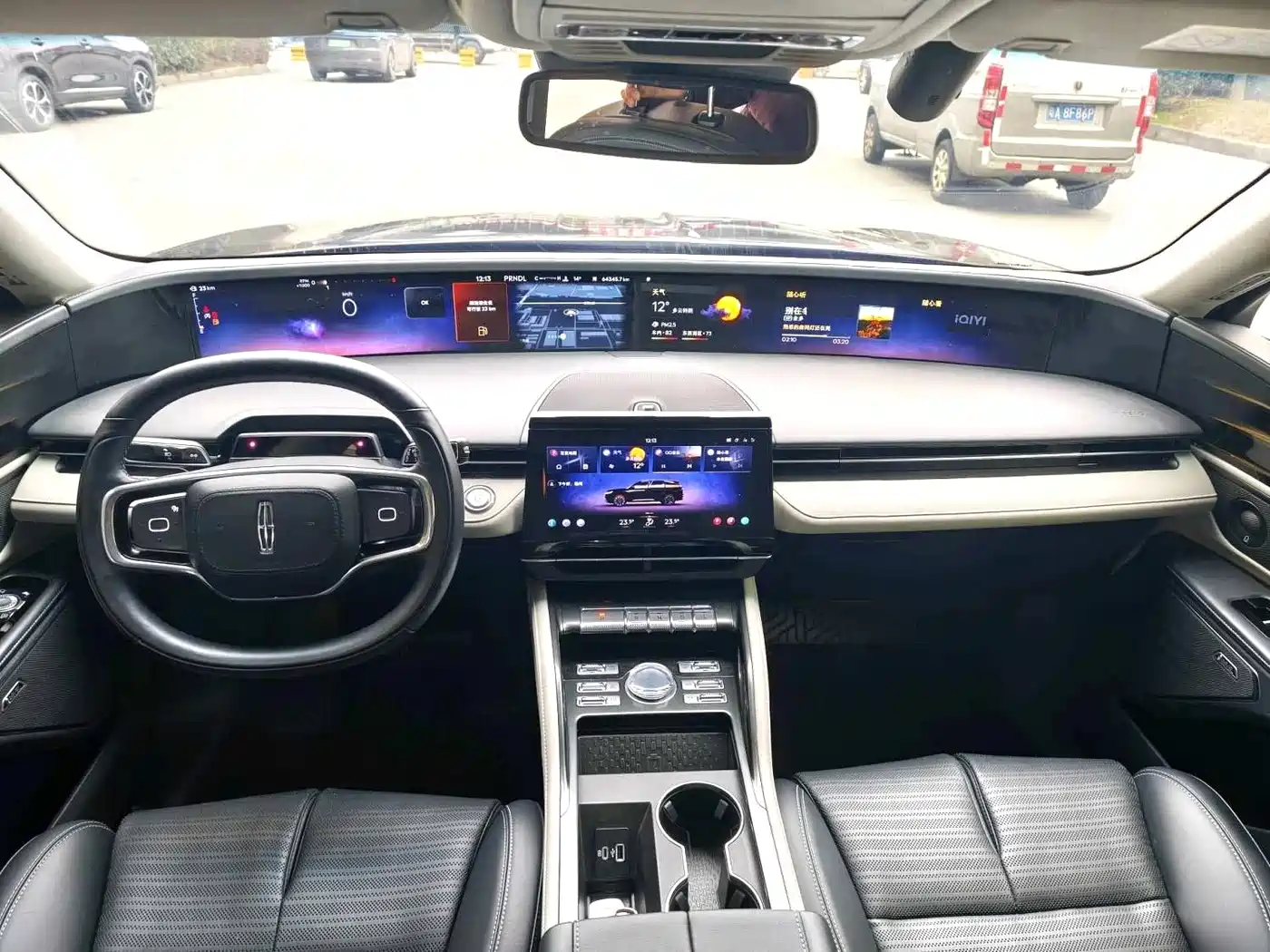 LINCOLN NAVIGATOR