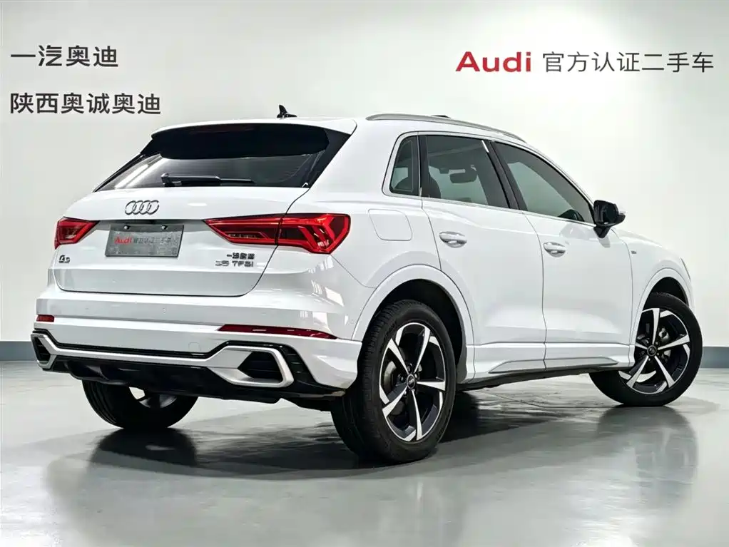 Audi Q3 2024 35 TFSI Fashion Sport фото 4
