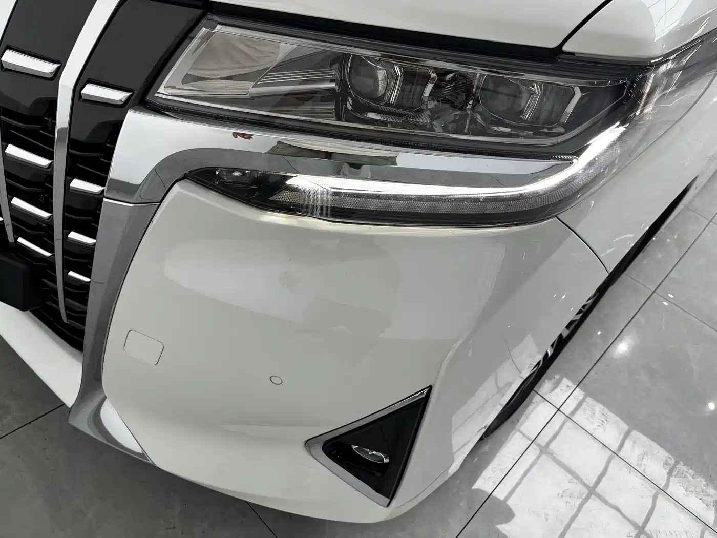 Toyota Alphard 2018 Facelift 3.5L Premium Edition фото 13