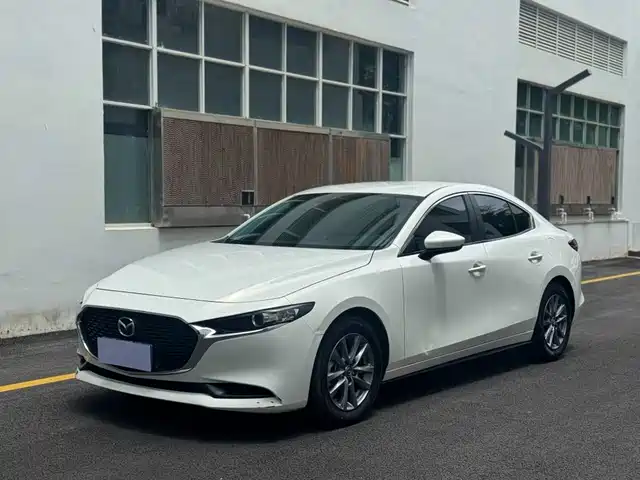 Mazda 3 Axela 2024