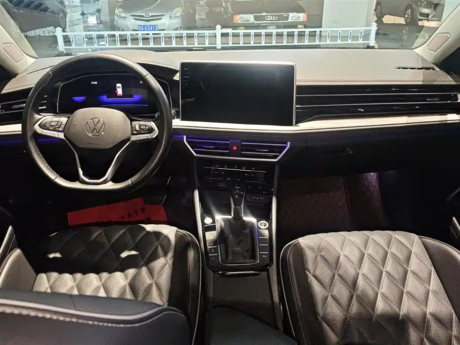 Volkswagen Sagitar 2023 Model Year 200TSI DSG Surpass Edition фото 12