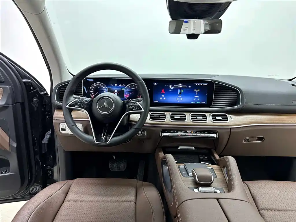 Mercedes-Benz GLE 2024 GLE 450 4MATIC Fashion фото 13