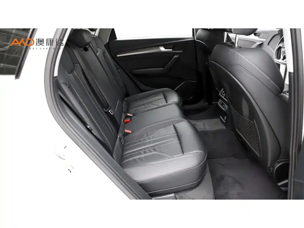 Audi Q5L 2022 40T Luxury Dynamic фото 8