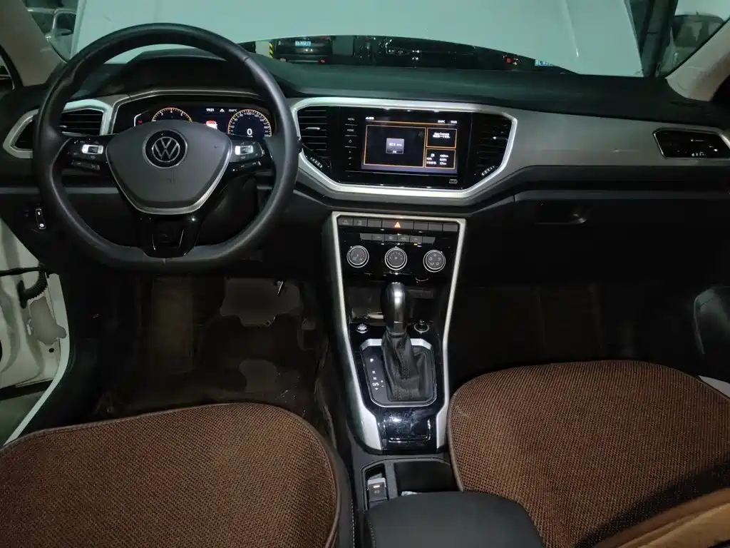 Volkswagen T-Roc, миниатюра 5