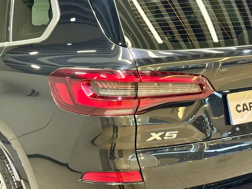 BMW X5 (Import) 2021 2021 xDrive30i M Sport Package