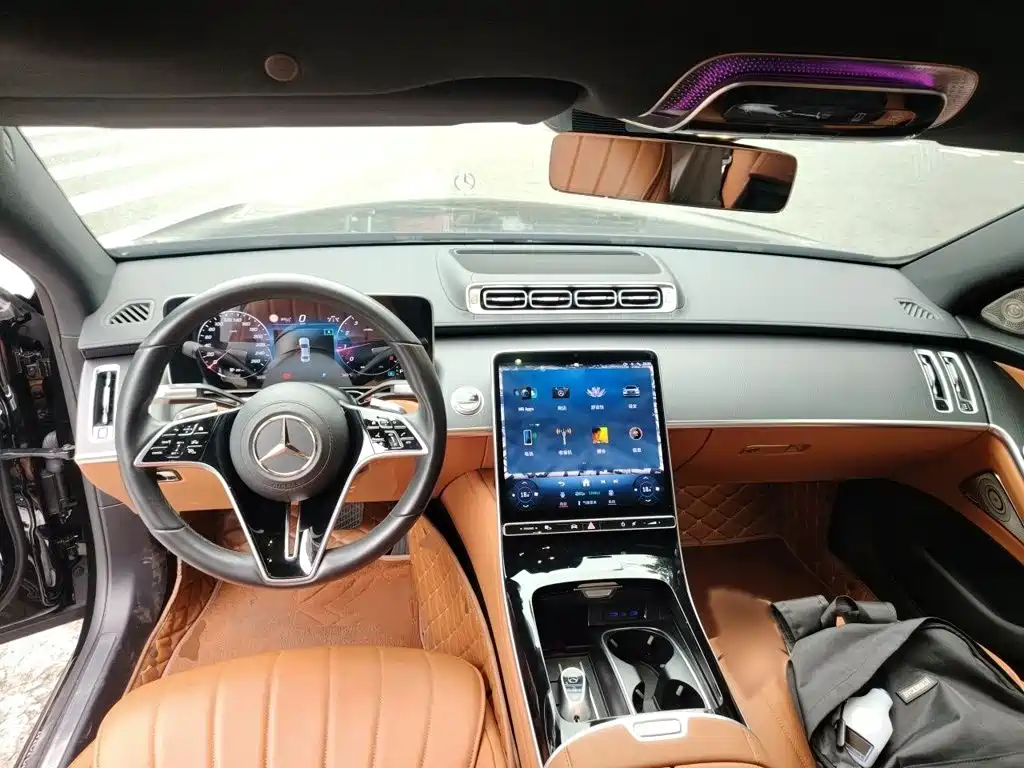 Фото 13 - Mercedes-Benz S-Class