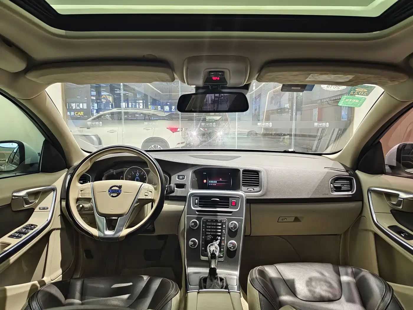 VOLVO S60