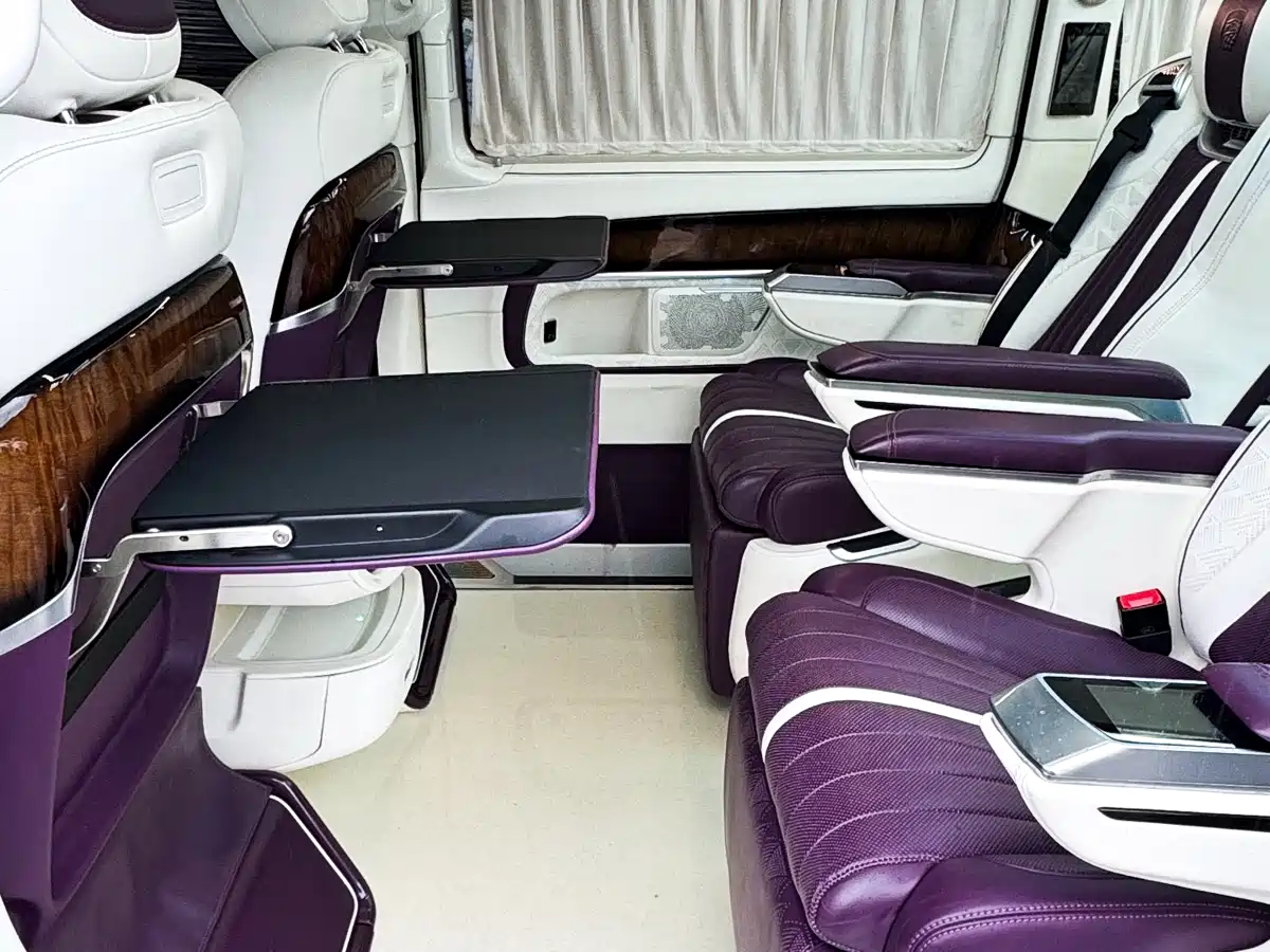 Mercedes-Benz V-Class 2021 V 260 L Long Wheelbase Luxury Edition фото 14
