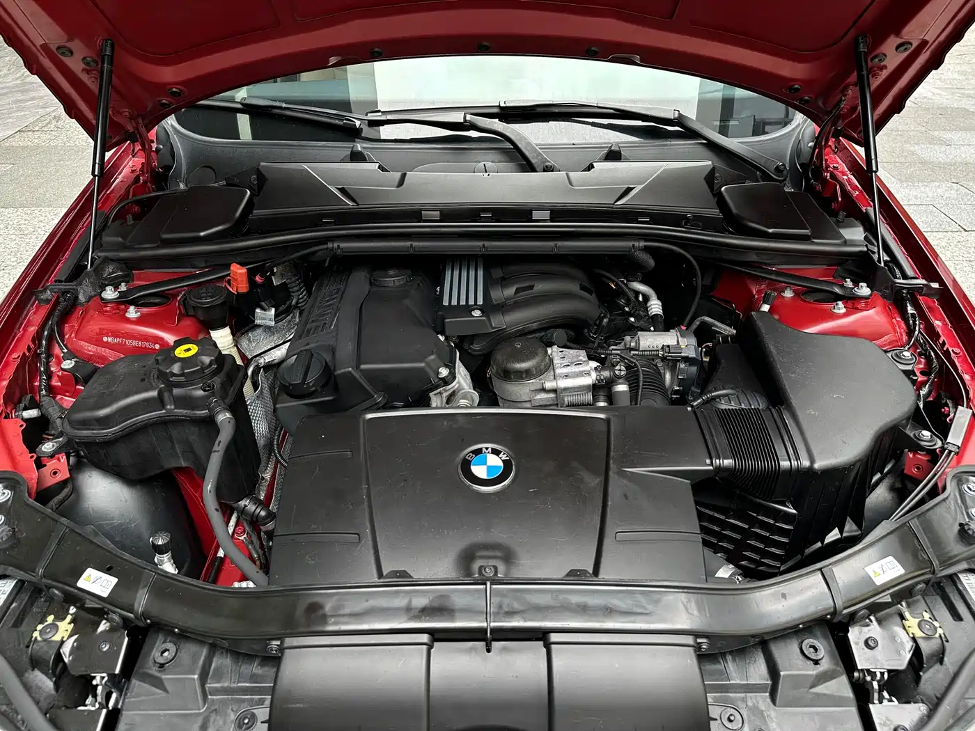 BMW 3 Series (Import) 2012 318i Leading фото 19