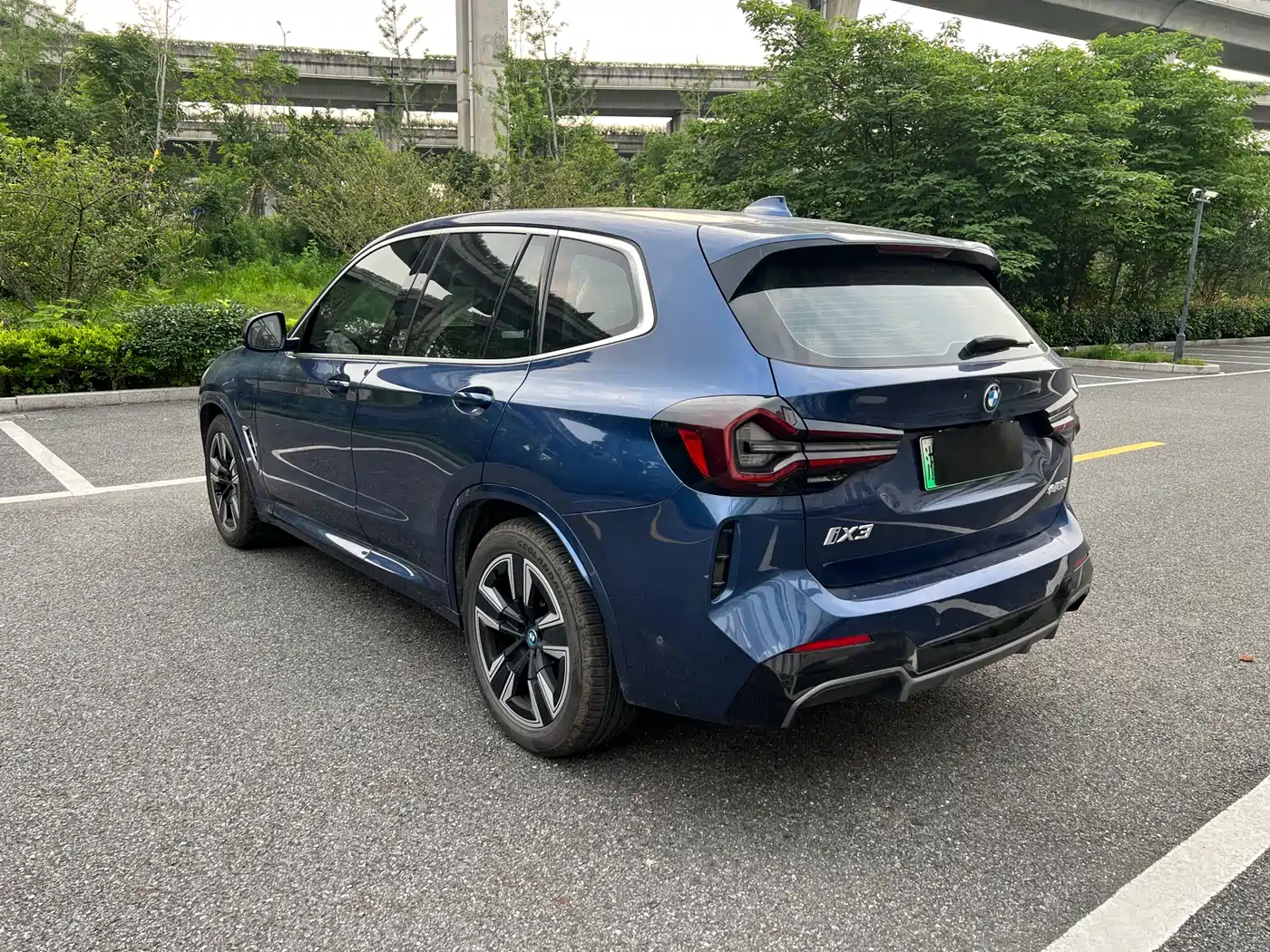 BMW iX3 2022 Leading Edition фото 7