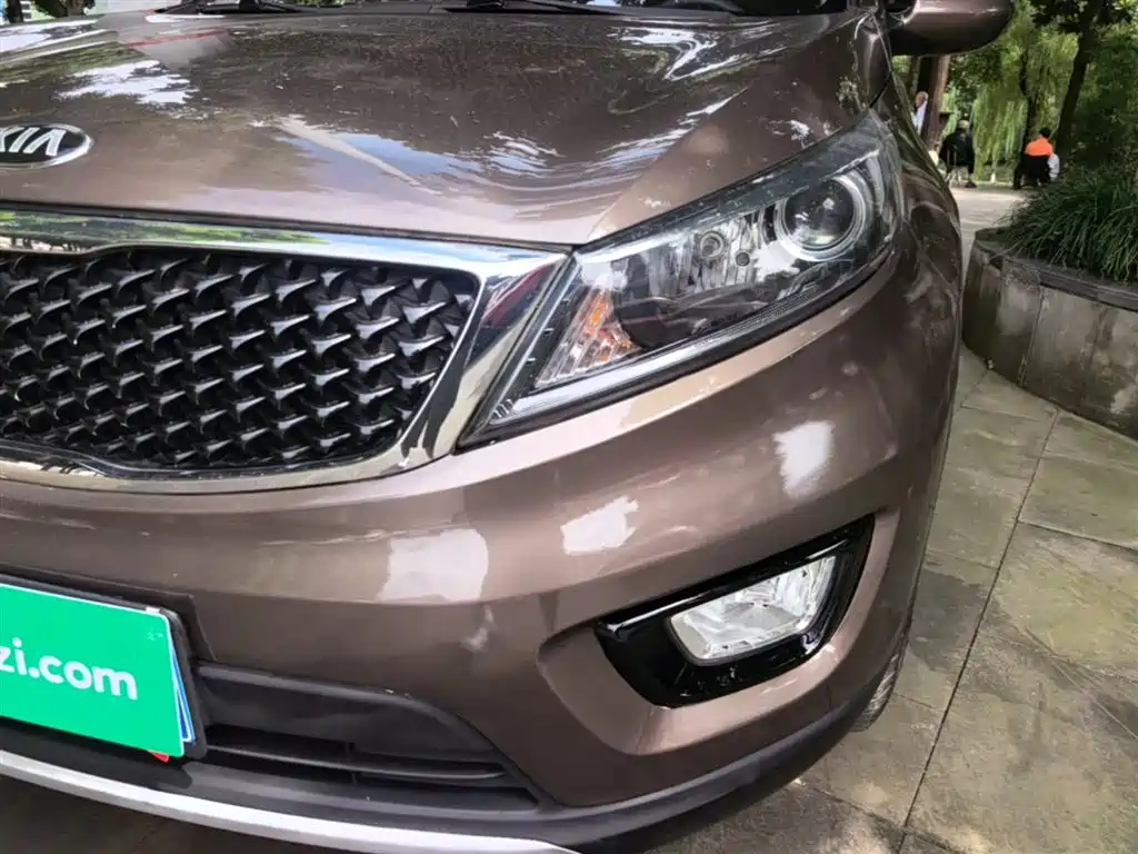 Kia Sportage 2015 2.0L Automatic 2WD GL фото 24