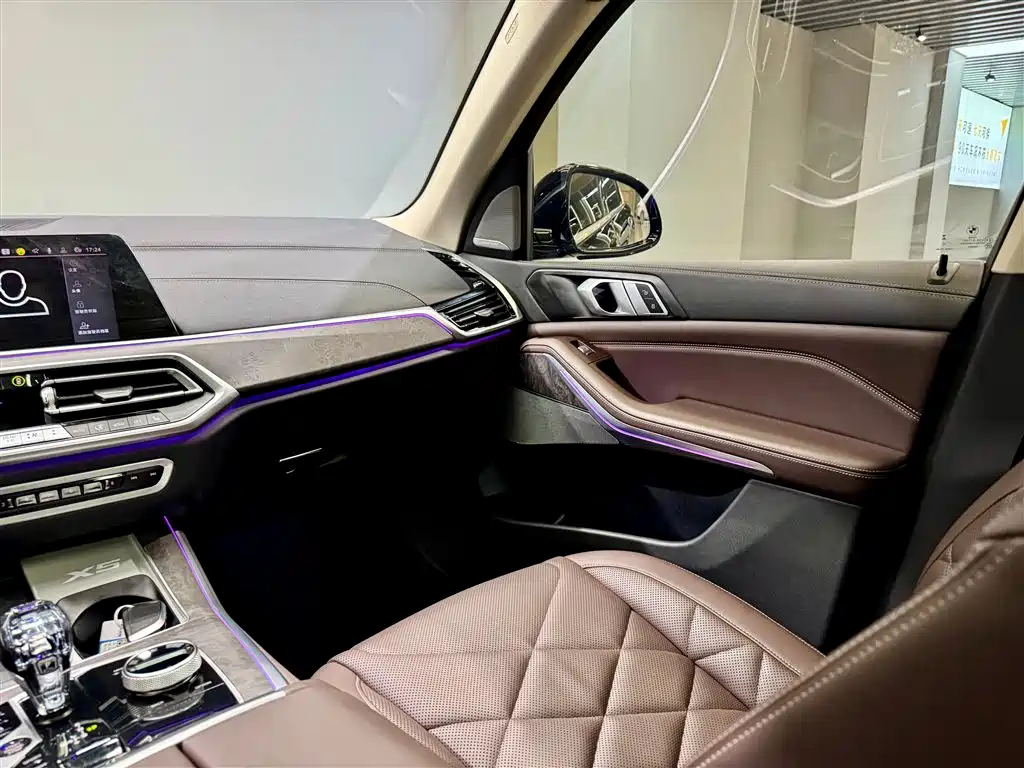 BMW X5 2022 xDrive 30Li Premium M Sport Package фото 23