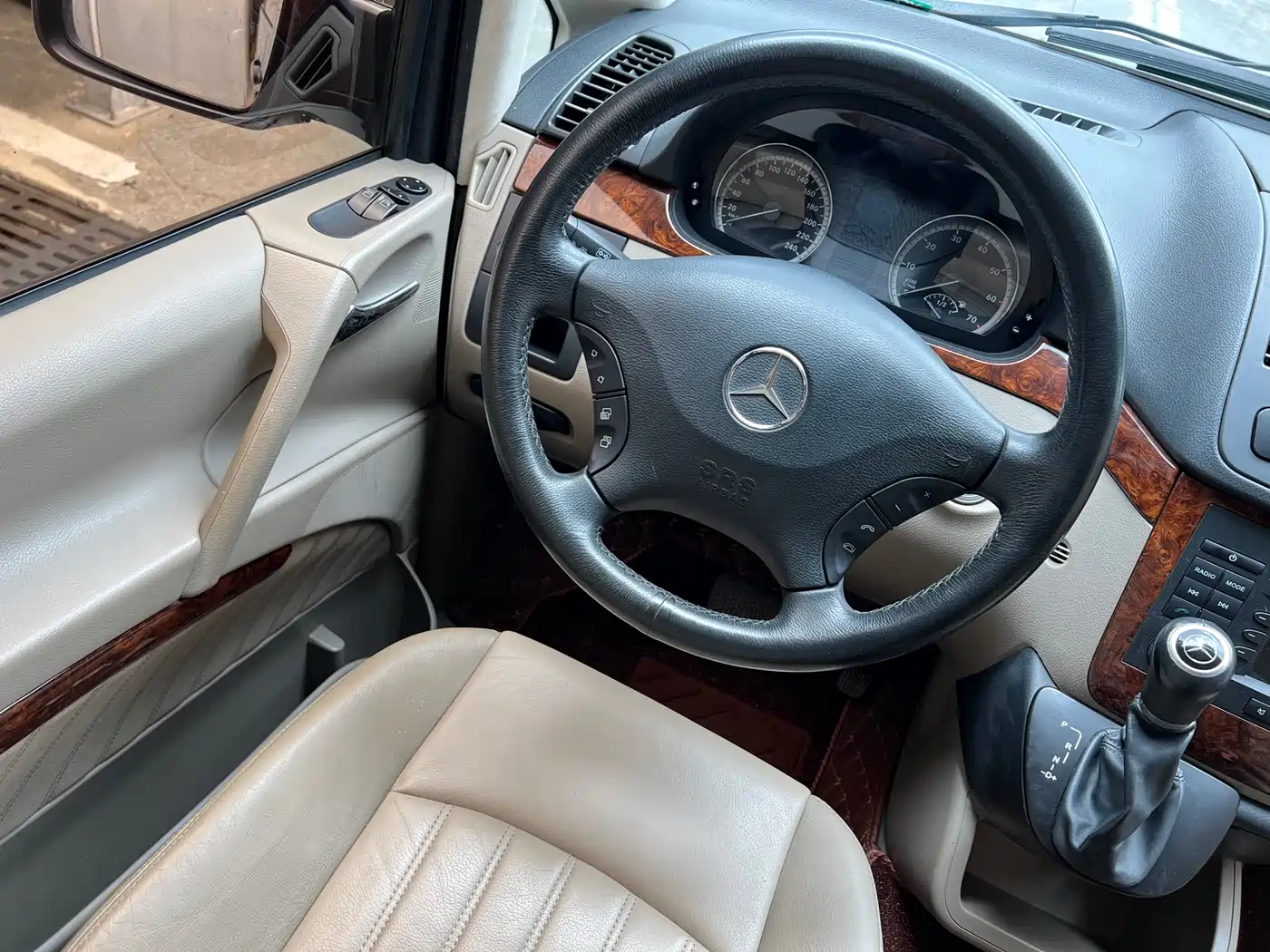Mercedes-Benz Viano 2015 3.0L Partner Edition фото 12