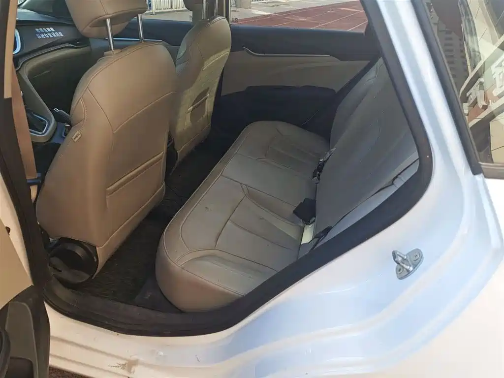 Buick Excelle 2018 15T Dual Clutch Elite (China V) фото 15