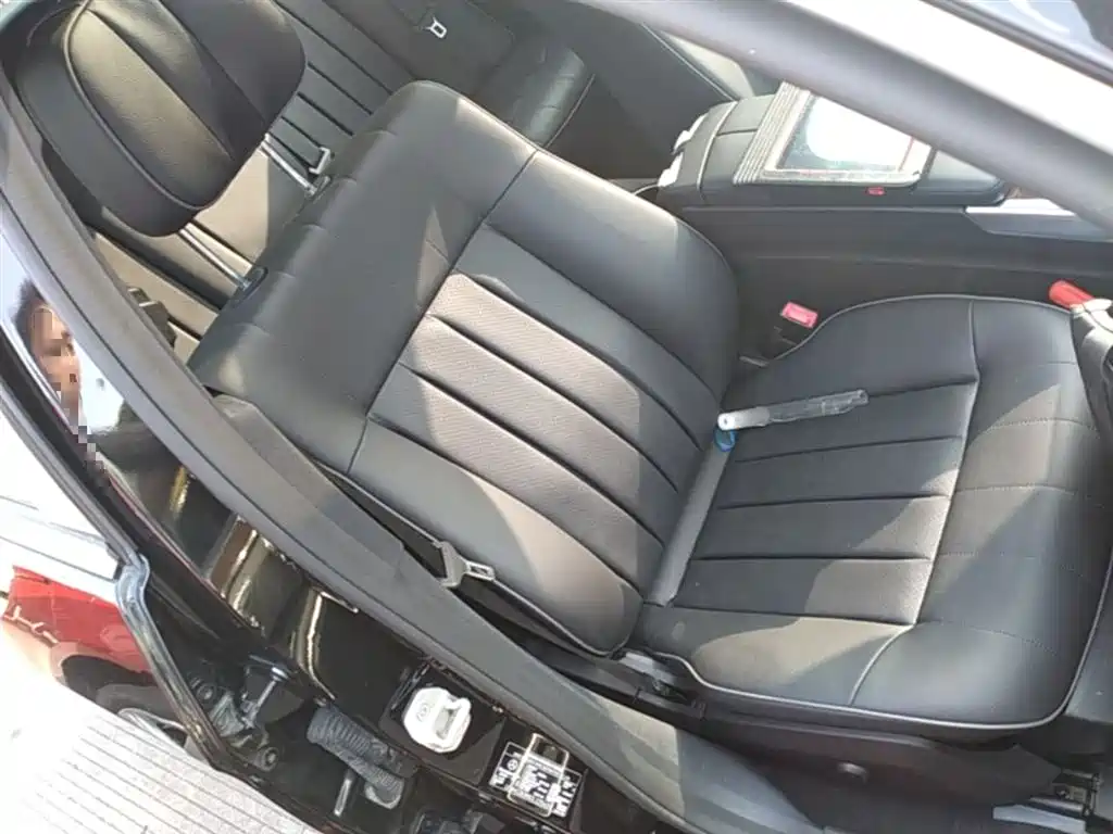 Mercedes-Benz E-Class 2015 Facelift E 200 L фото 25
