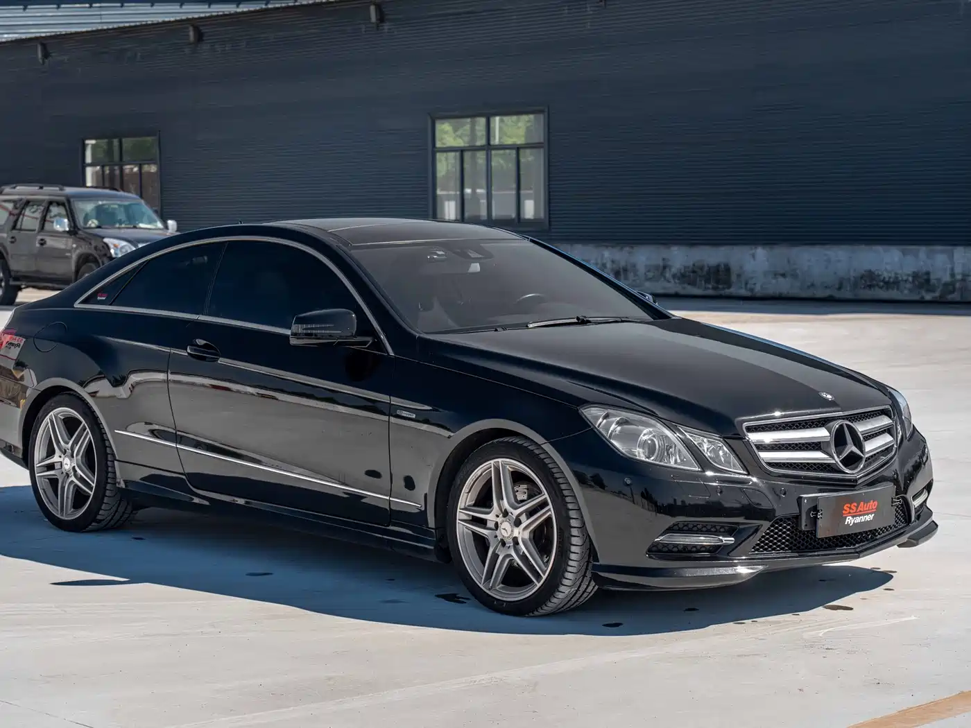 Mercedes-Benz E-Class (Import) 2012 E 260 CGI Coupe фото 3