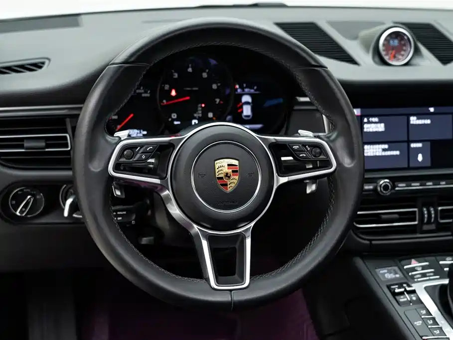Porsche Macan 2018 Macan 2.0T фото 12