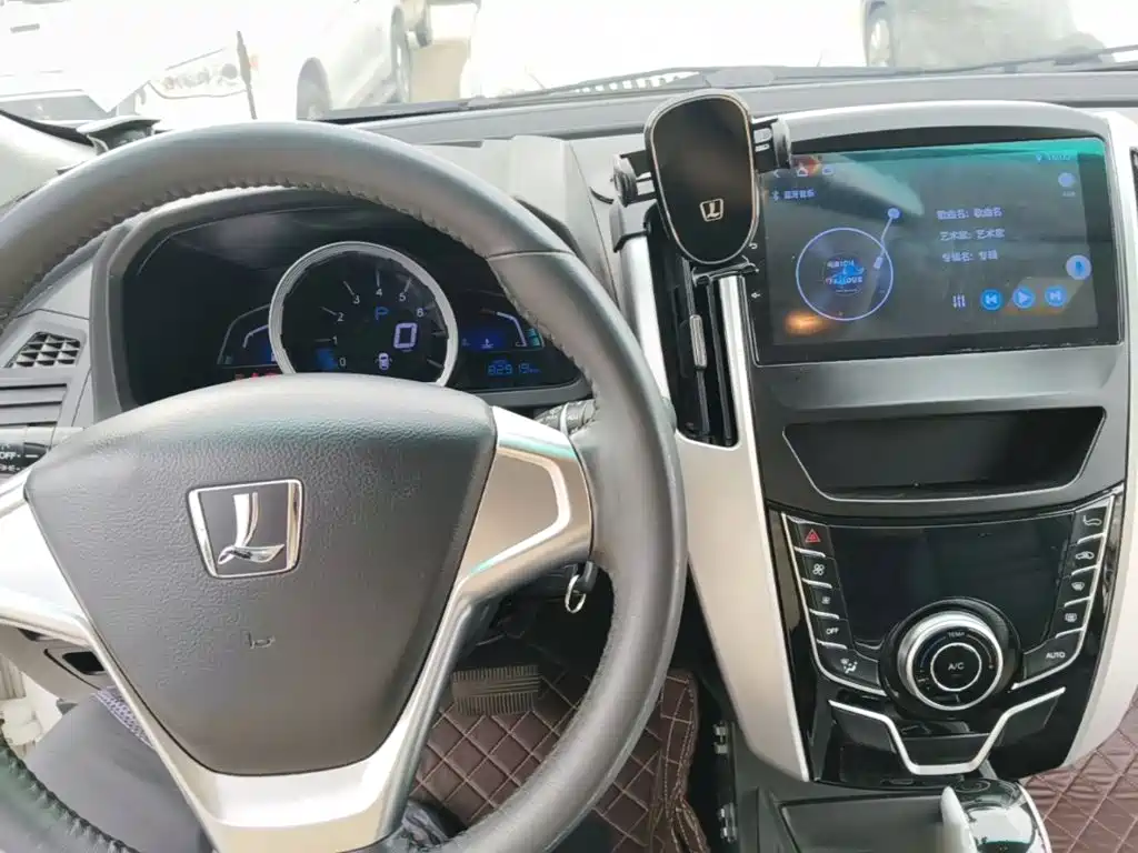 Luxgen U6 SUV 2016 2015 1.8T Fashion Upgrade
