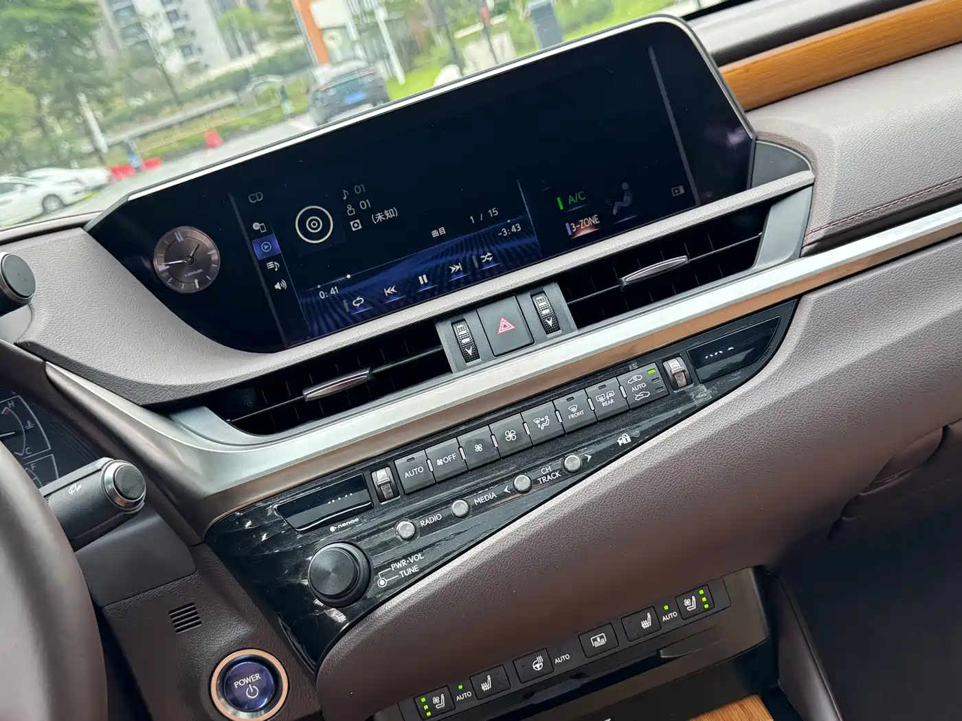 Lexus ES 2018 300h Executive Edition China V фото 13