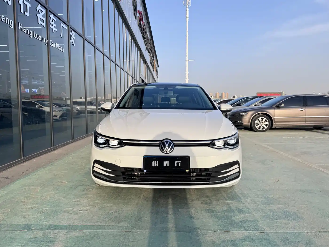 Volkswagen Golf 2023 280TSI DSG Pro фото 2