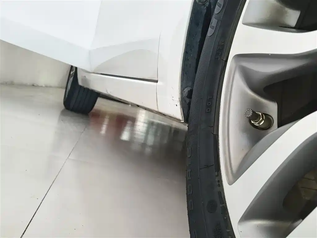 Buick Excelle 2019 18T Auto Connected Elite China VI фото 19
