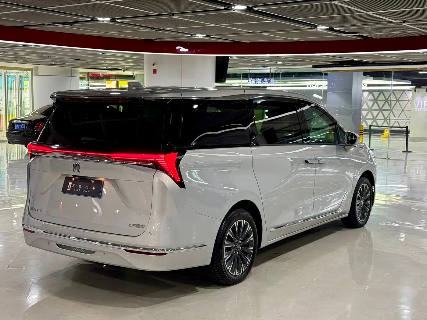 Buick GL8 2025 Land Honor Premium Edition фото 8