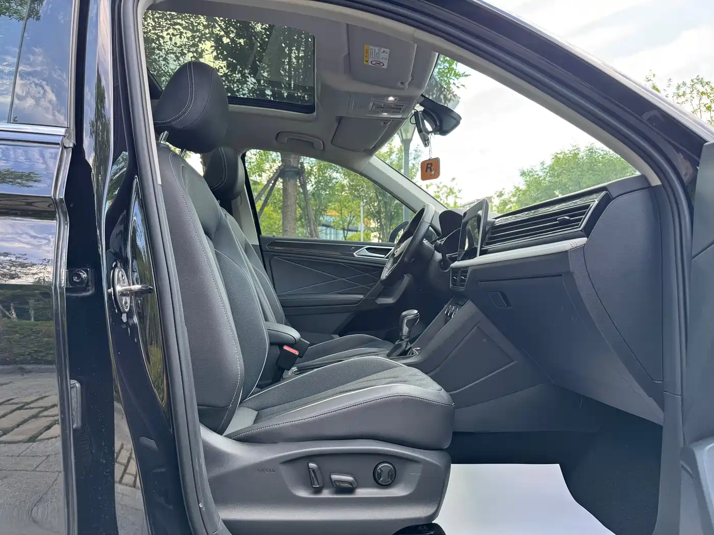 Volkswagen Tiguan L 2023 280TSI 2WD Trend Limited Edition фото 21