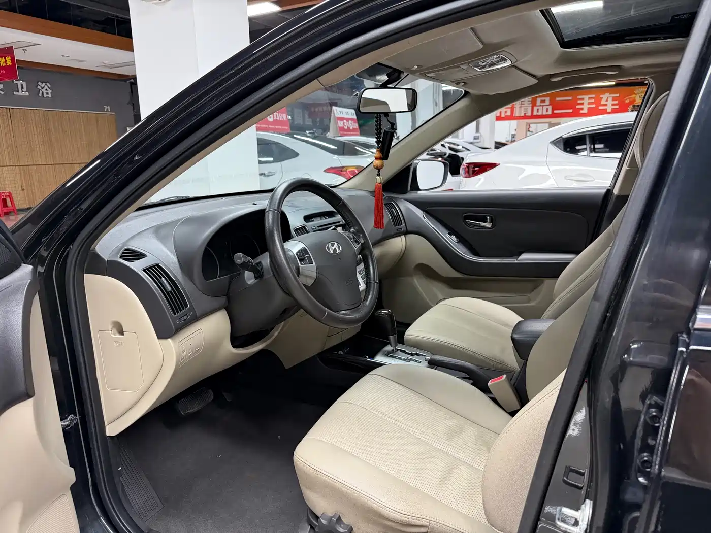 Hyundai Elantra 2011 1.6L Automatic Luxury фото 7