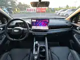 Фото 8 - Geely Coolray
