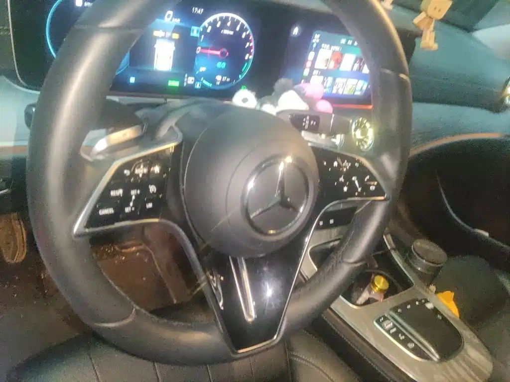 Mercedes-Benz E-Class New Energy 2022 Facelift II E 350 e L Plug-in Hybrid Sedan фото 11