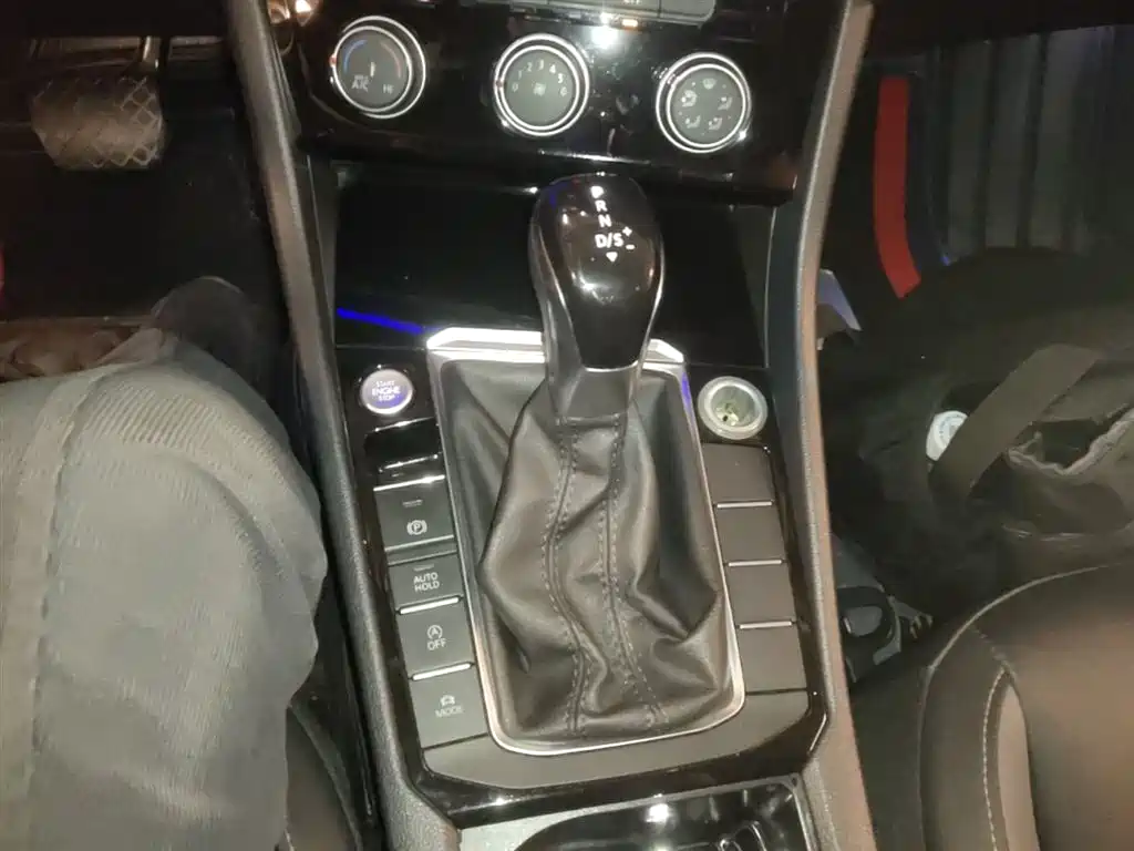 Volkswagen Sagitar 2020 280TSI DSG Comfort China VI фото 14