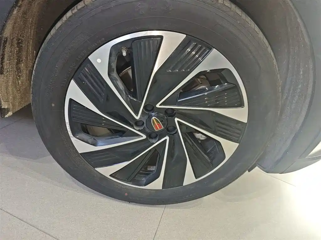 Hongqi HS7 PHEV 2024 2.0T PHEV AWD Qichang Edition 7-seater фото 14