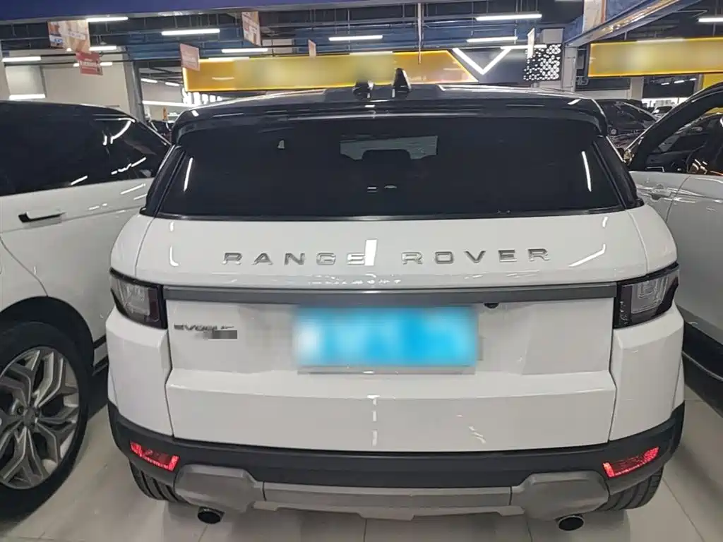 Land Rover Range Rover Evoque 2017 2.0T British Style Edition фото 6