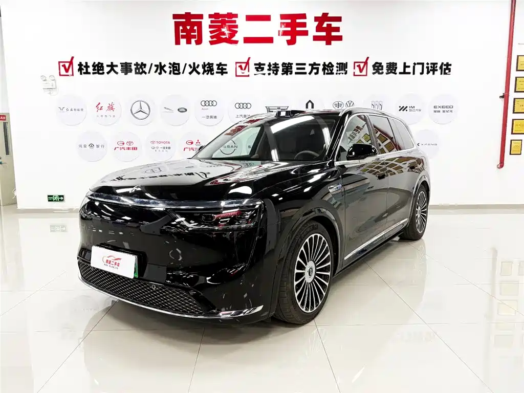 HIMA M8 2025