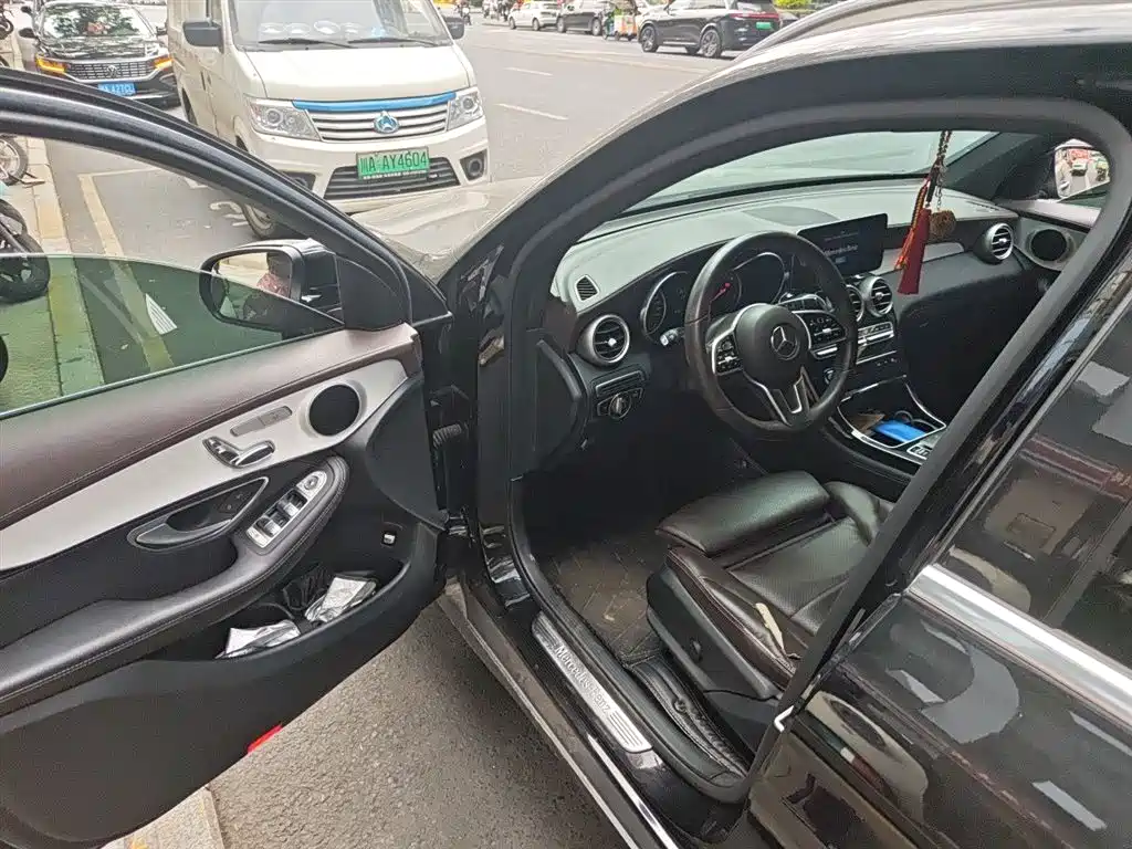 Mercedes-Benz GLC 2020 GLC 260 L 4MATIC Dynamic фото 12