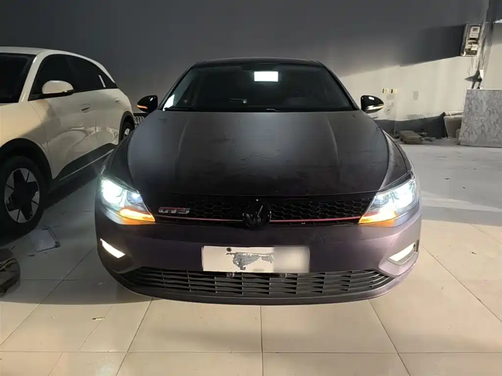 Volkswagen Lamando 2017 230TSI DSG Trend Edition фото 3