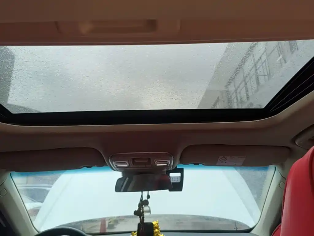 Photo 18 - Geely Emgrand GL