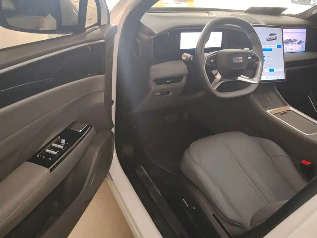 Geely Galaxy Galaxy L7 2025 2025 EM-i 115km Explorer Edition