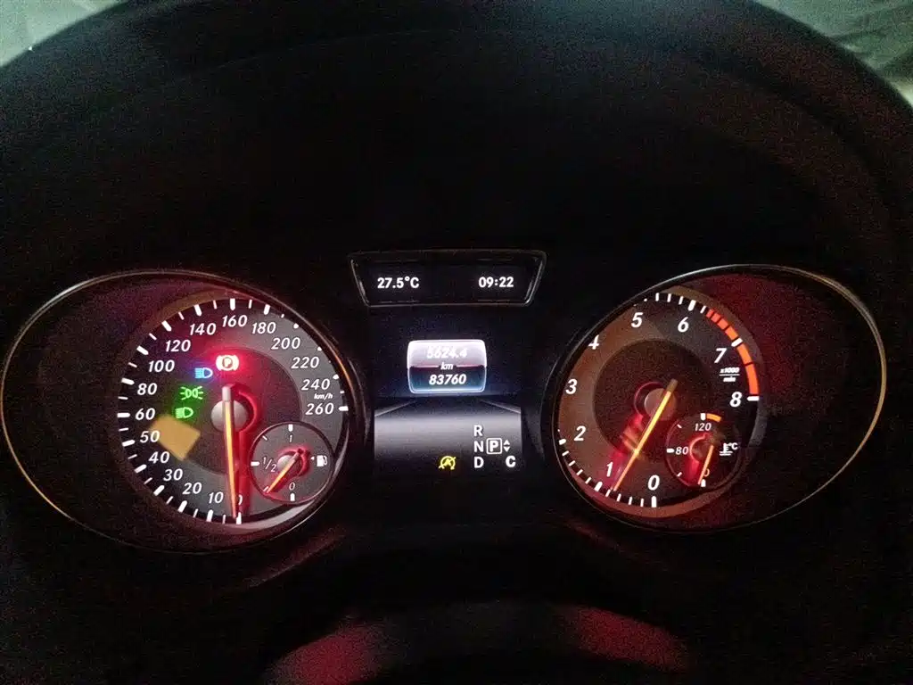 Mercedes-Benz GLA 2016 GLA 200 Dynamic фото 7