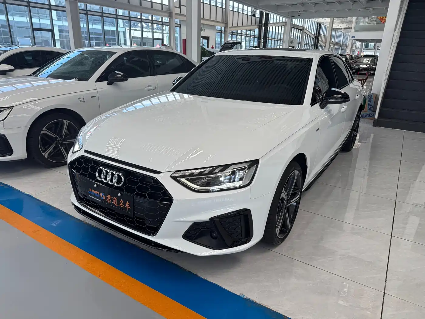Audi A4L 2025 2025 2 Million Celebration Edition 40 TFSI Luxury Dynamic