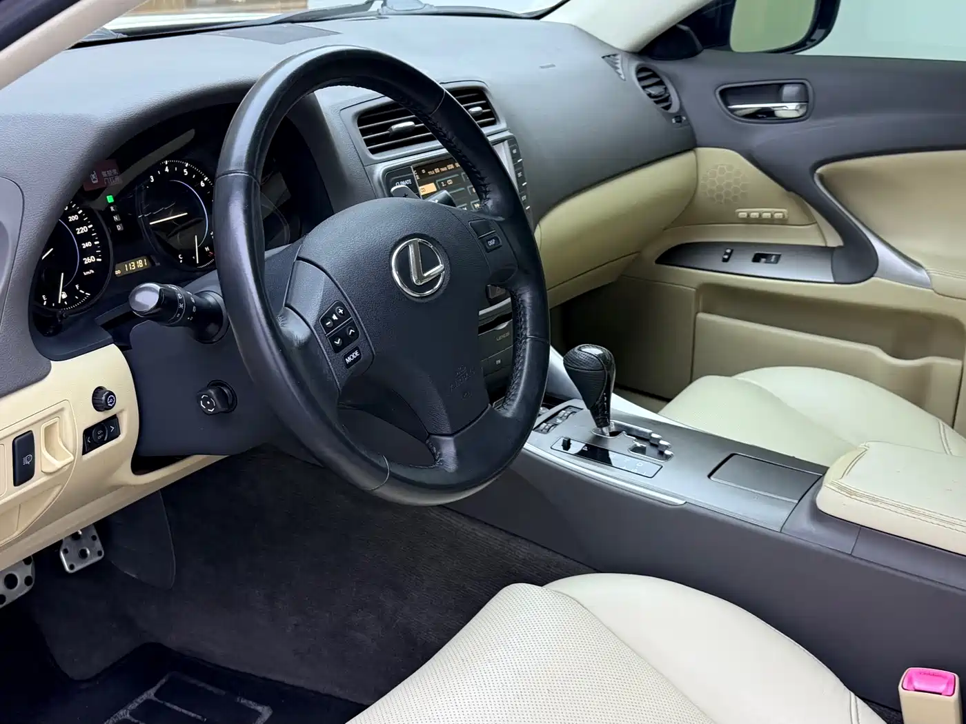Lexus IS 2010 2009 300