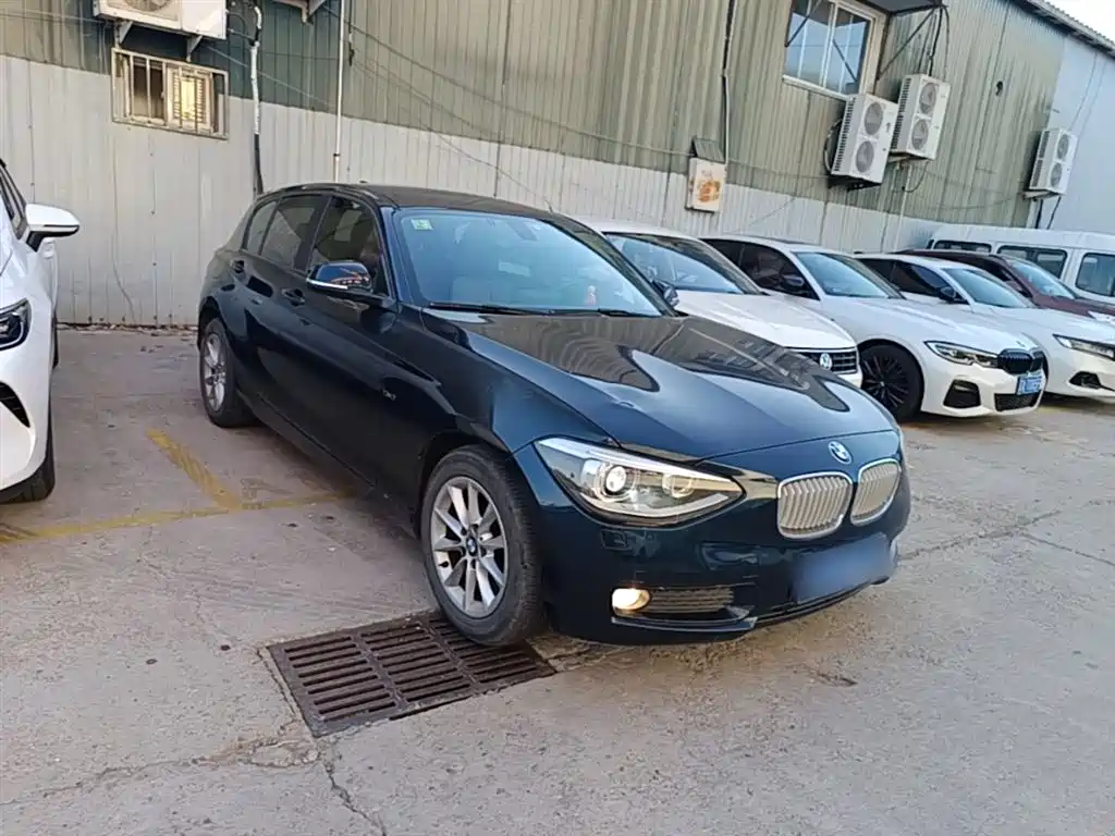 BMW 1 Series (Import) 2013 Facelift 116i Urban Model фото 4