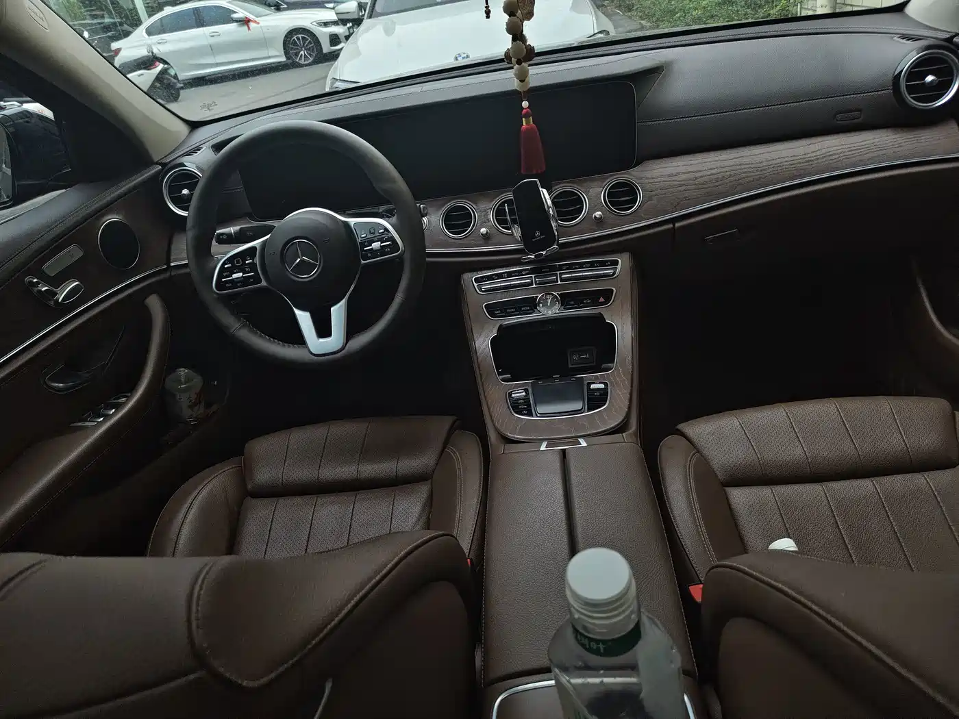 Фото 6 - Mercedes-Benz E-Class