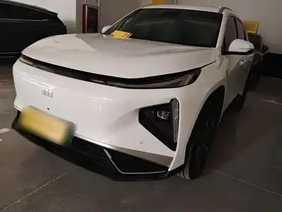 Geely Galaxy L7