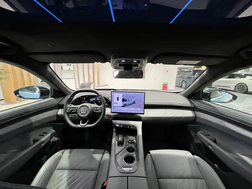 ZEEKR EXTREME KRYPTON 001