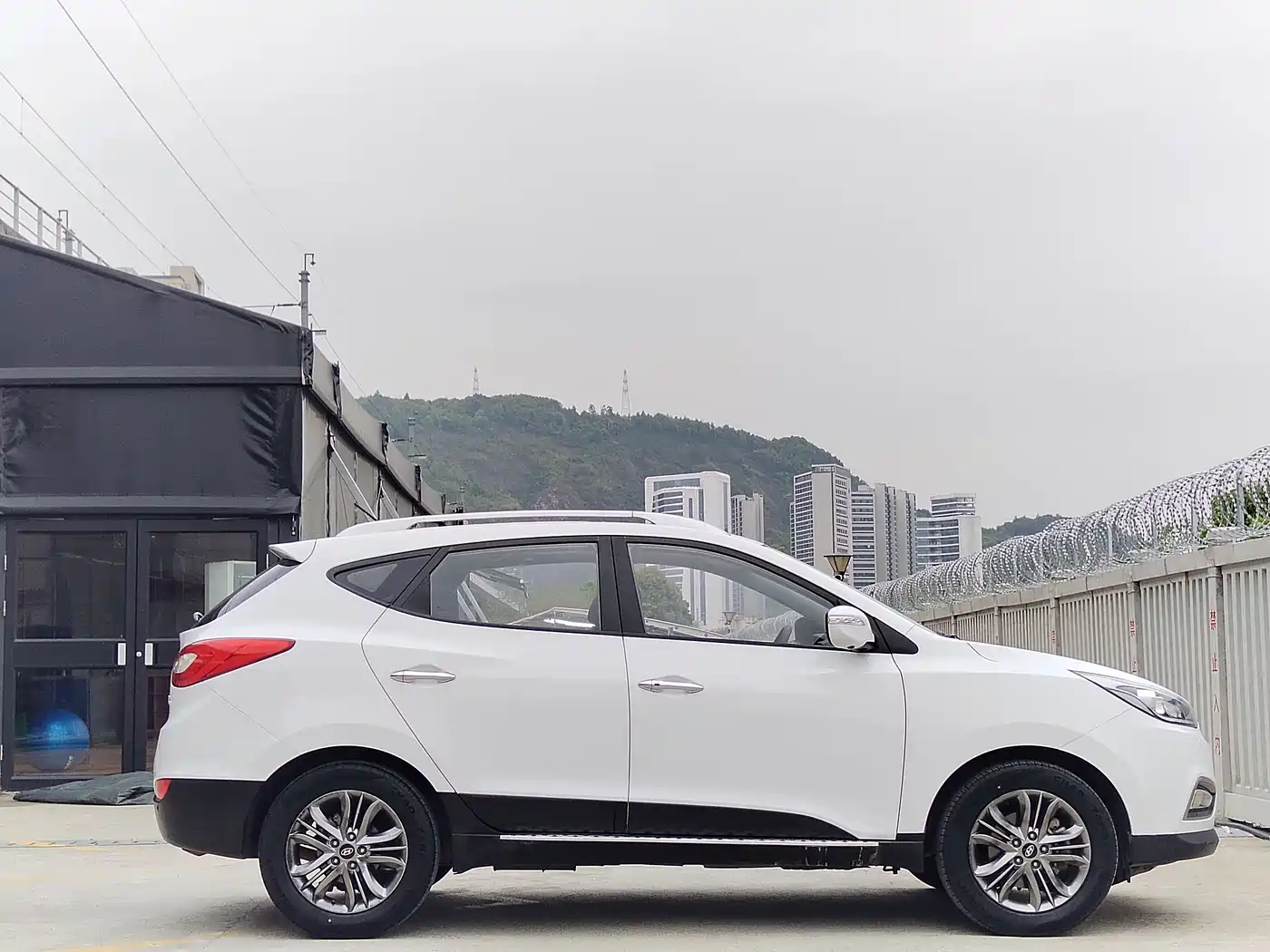 Hyundai Beijing Hyundai ix35 2013 2.0L Auto 2WD Smart GLS China IV фото 6