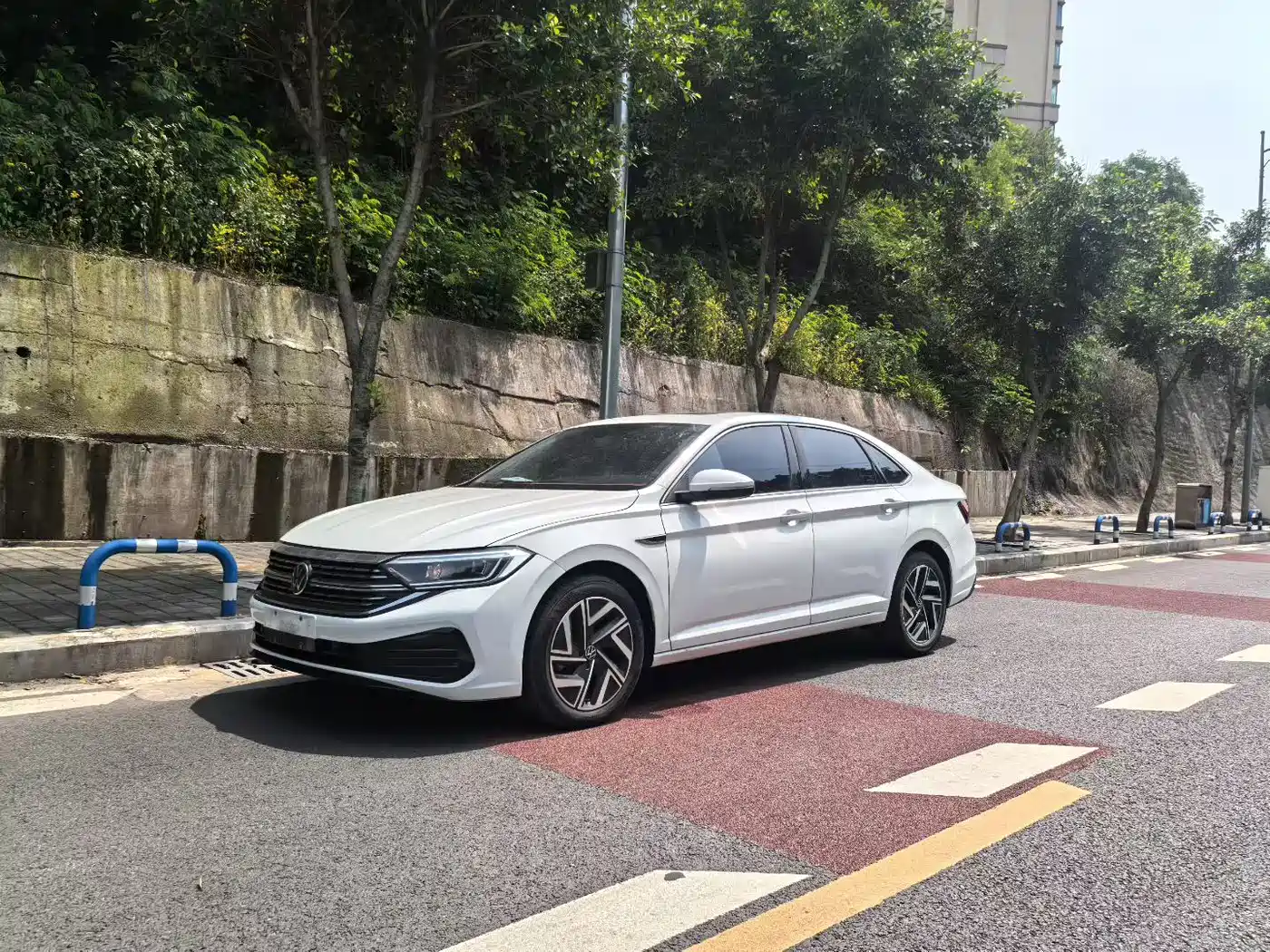 Volkswagen Sagitar 2025 300TSI DSG Surpass Edition фото 3