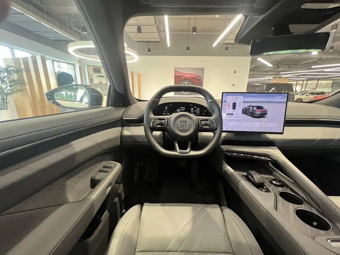 ZEEKR EXTREME KRYPTON 001