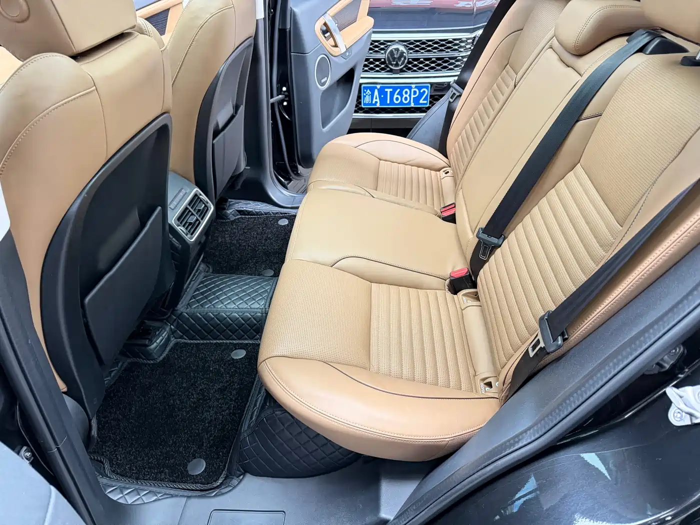 Land Rover Discovery Sport 2024 Luxury Custom Edition фото 14