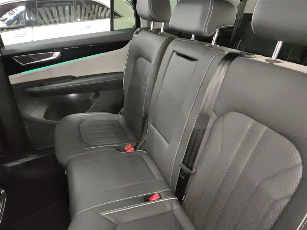 Volkswagen Teramont 2023 530 V6 AWD Premium Luxury Edition фото 17